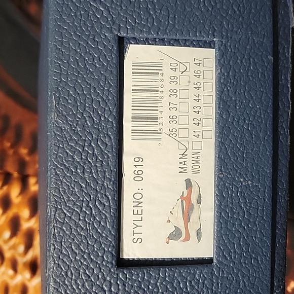 DIOR B22 RED BLACK AND WHITE SNEAKERS - Picture 8 of 9